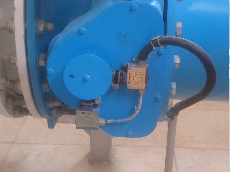 The information of these sensors by transferred to the IOT module and it determines exactly when the valve in the fluid transmission pipe lines is open or when it is closed, and based on that decision is made by the central control.
